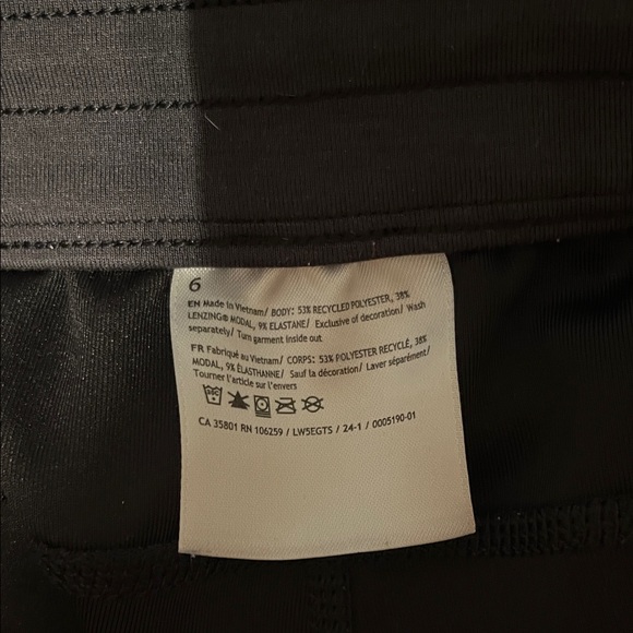 Lululemon Athletica Softstreme Black Pants - Picture 7 of 8